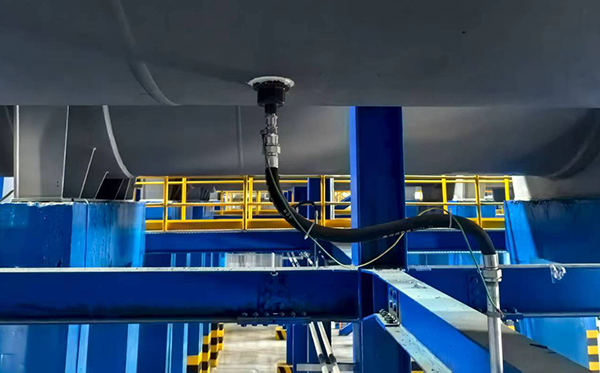 外贴式液位计测量探头安装